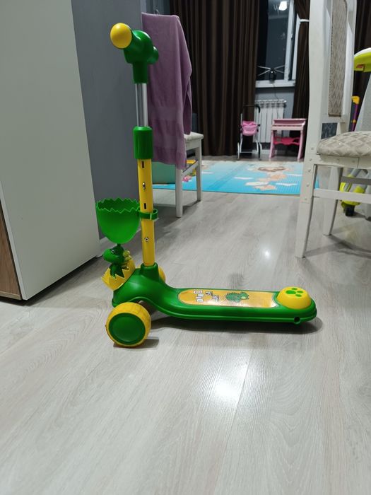 Продам самокат детский 3в 1