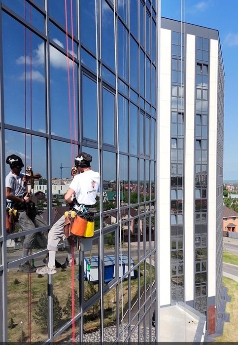 Мойка витражей и окон вашего дома.