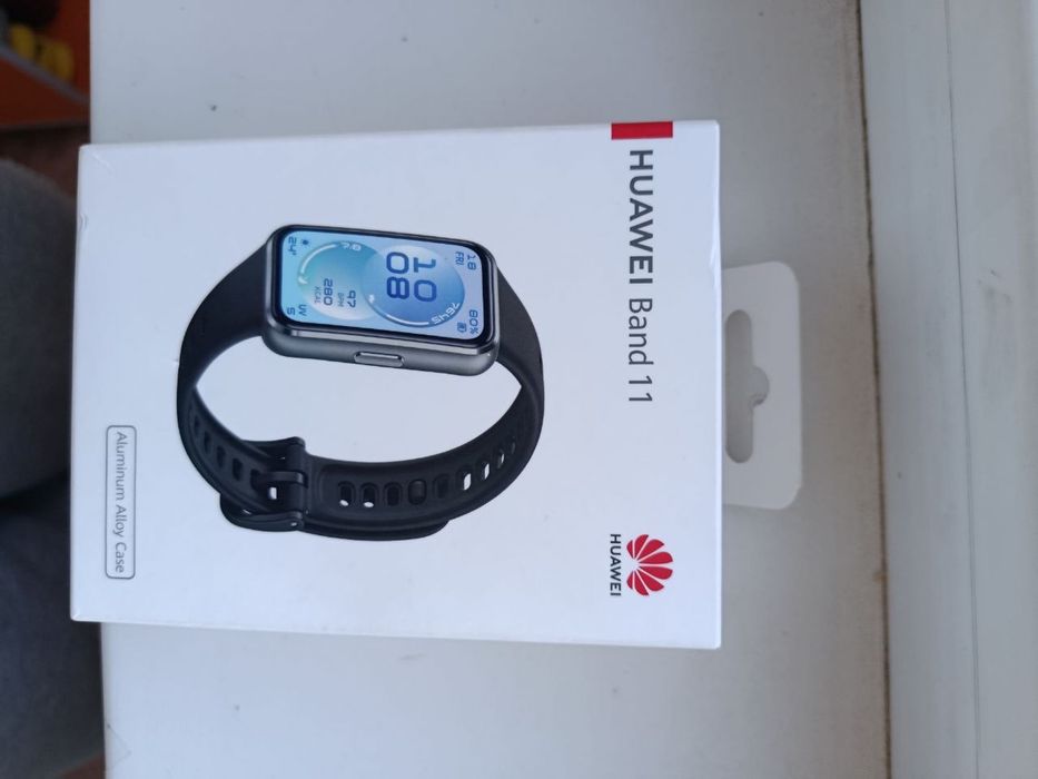 Продам Huawei band 11 новые