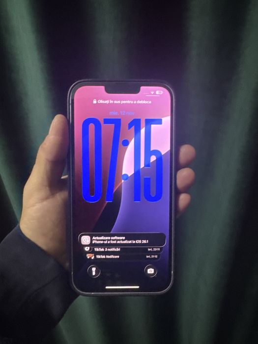 vand iphone 14 plus impecabil