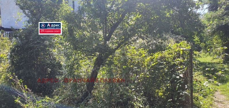 Парцел в Ловеч, област-с.Гложене площ 1000 цена 20000