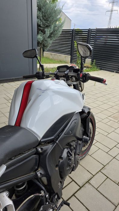 Motor Yamaha FZ1 cadru cu acte bord evacuare