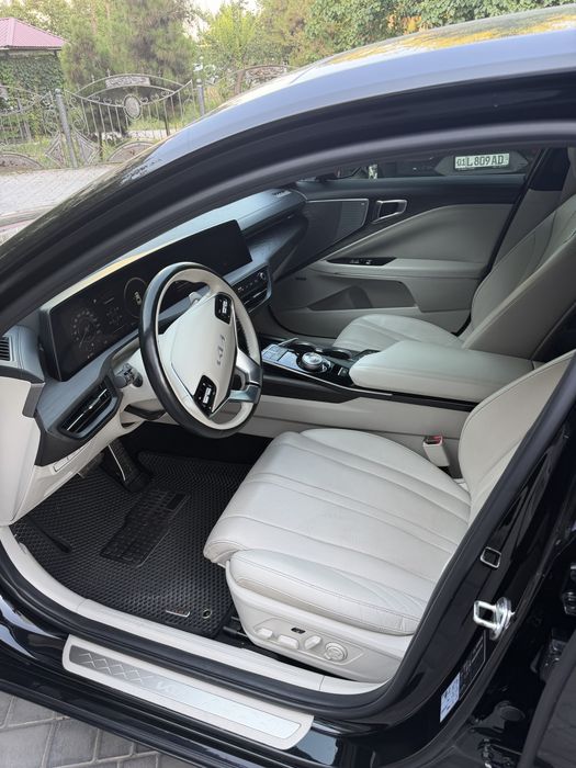 Продается Kia K8 3.5L 2023 года