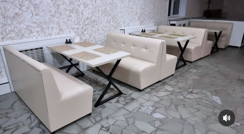 Диваны для кафе в наличии и на заказ.