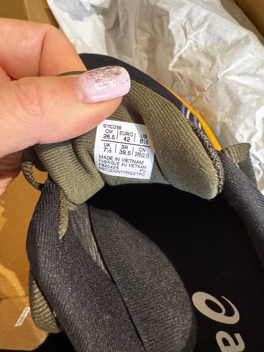 ASICS goretex 42 рр