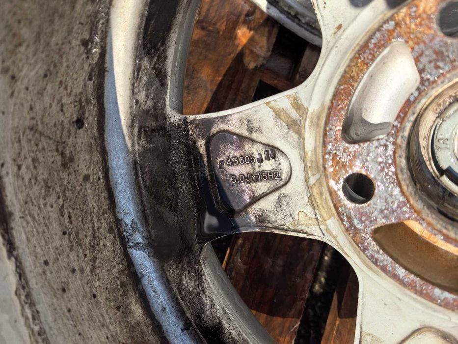 15 цола 4 х 114,3 мм Кия / Митсубиши / Хюндай / Шевролет 6 Инча /ЕТ 42