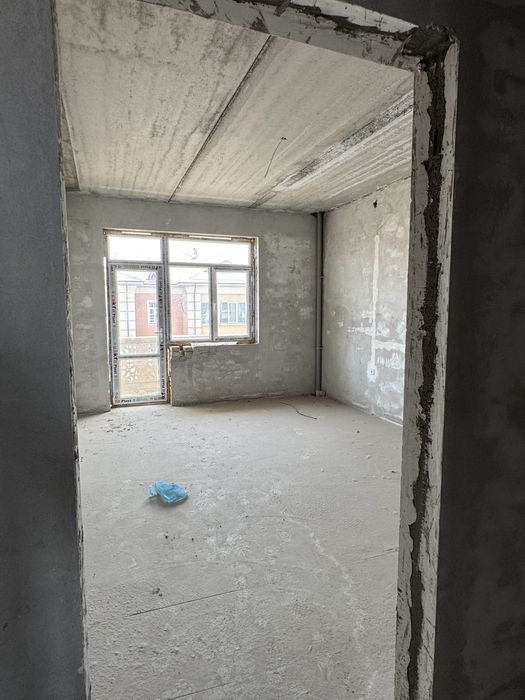 ФАРҒОНА марказида Госпитал оркасида 110 кв.м  УЙ СОТИЛАДИ!