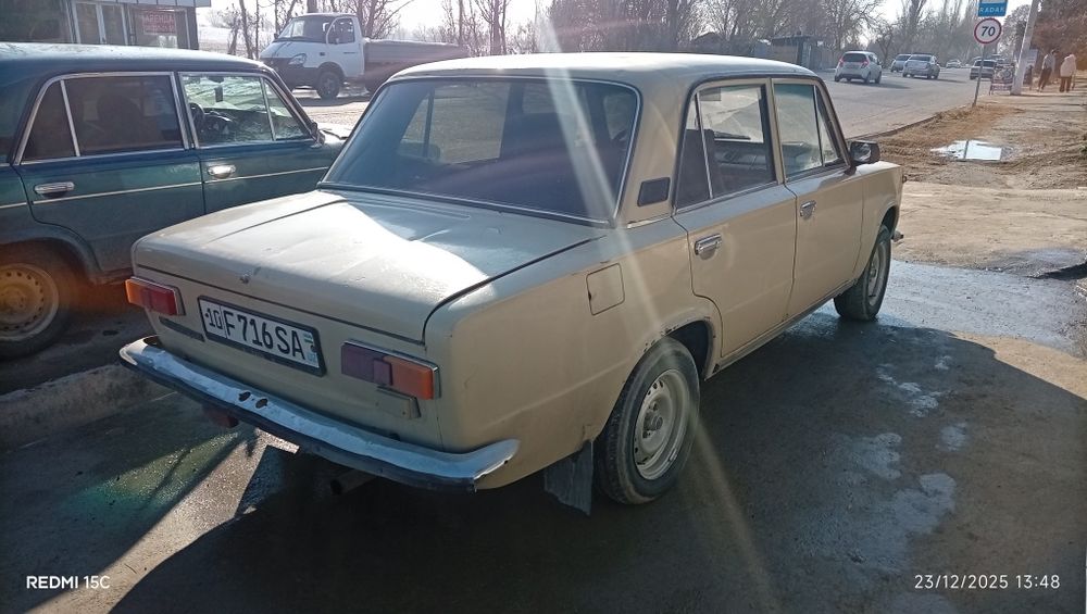 Vaz 21011 gaz bezin
