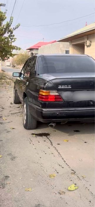 Мерсадес бенс сотилади