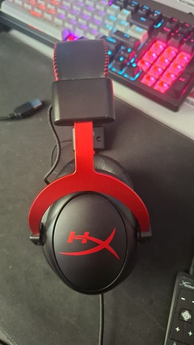 Продаю Наушники Б/У