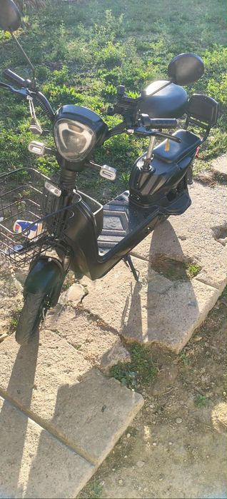 Vand scuter electric