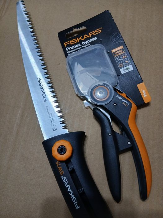 Set profesional Fiskars Craiova • OLX.ro
