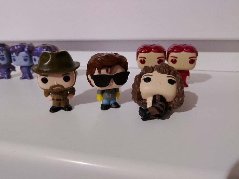 Stranger things Kinder - фигурки от колекцията