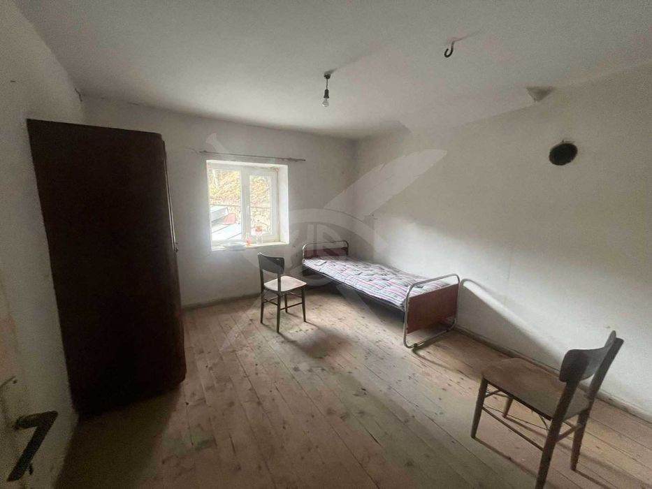 Продава се Къща в с. Забърдо, Област Смолян - 260 кв.м за 177 €/кв.м - Снимка #8