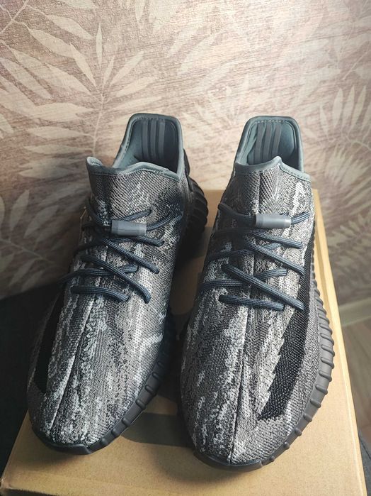 Yeezy Boost 350 Dark Salt