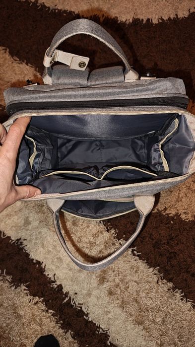 Geanta-Rucsac pentru bebelusi cu saltea pentru schimbat scutecele