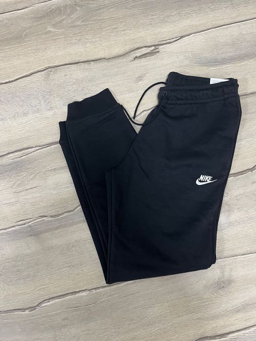 Спортно долнище Nike