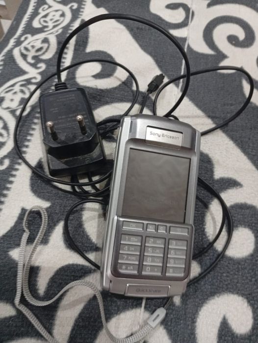 Продам телефон Сони ериксон Р910i