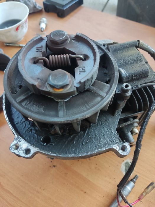 Бензиновый инструмент