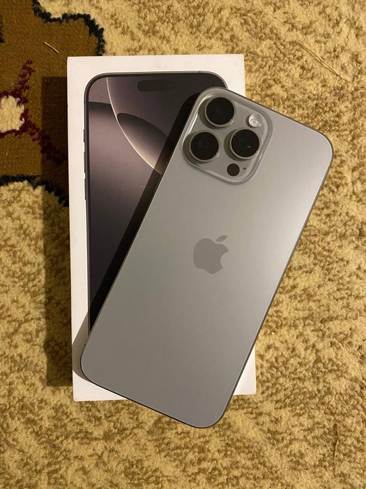 iPhone 16 Pro Max