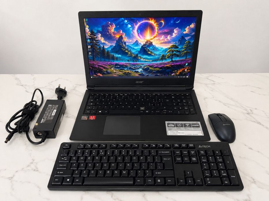 Vand laptop in stare buna
