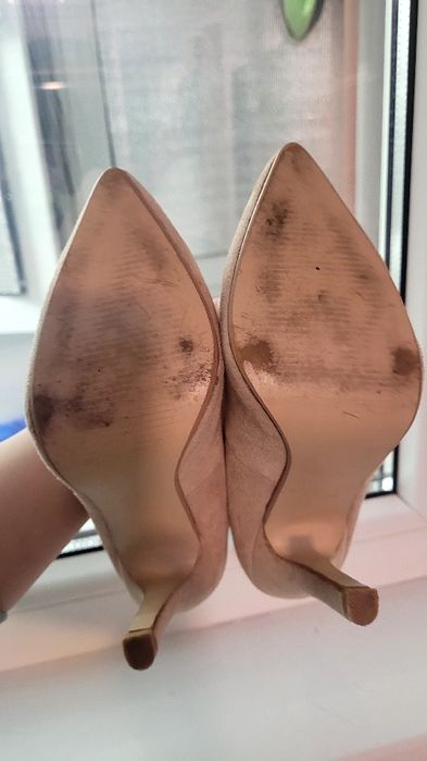 Pantofi cu toc mărimea 35