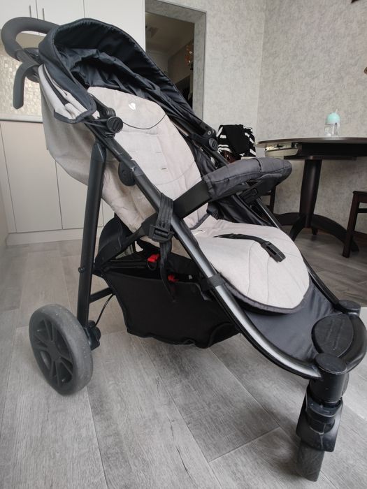 Коляска Joie Litetrax