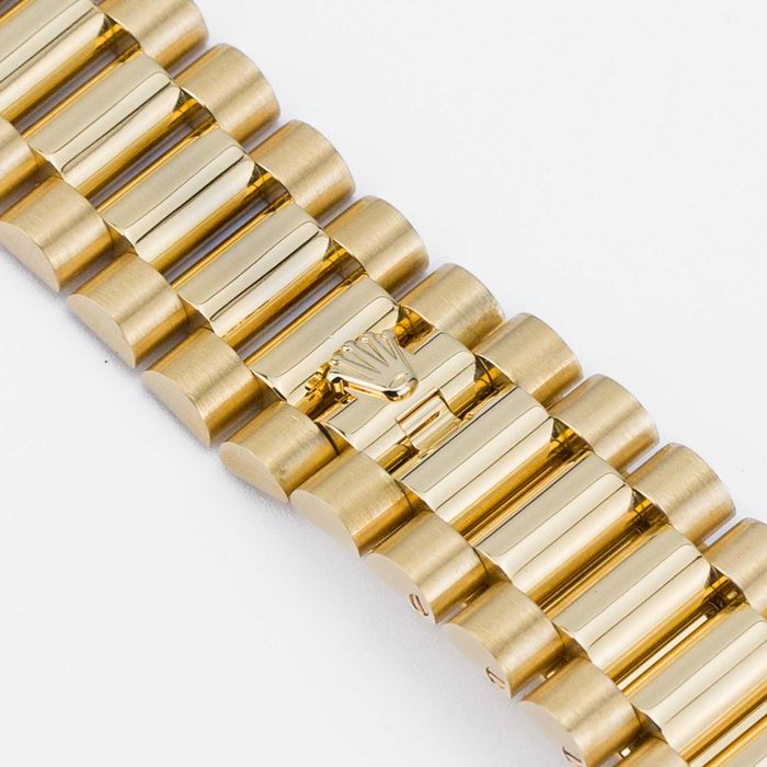 Rolex Day-Date “President” Yellow gold 228238
