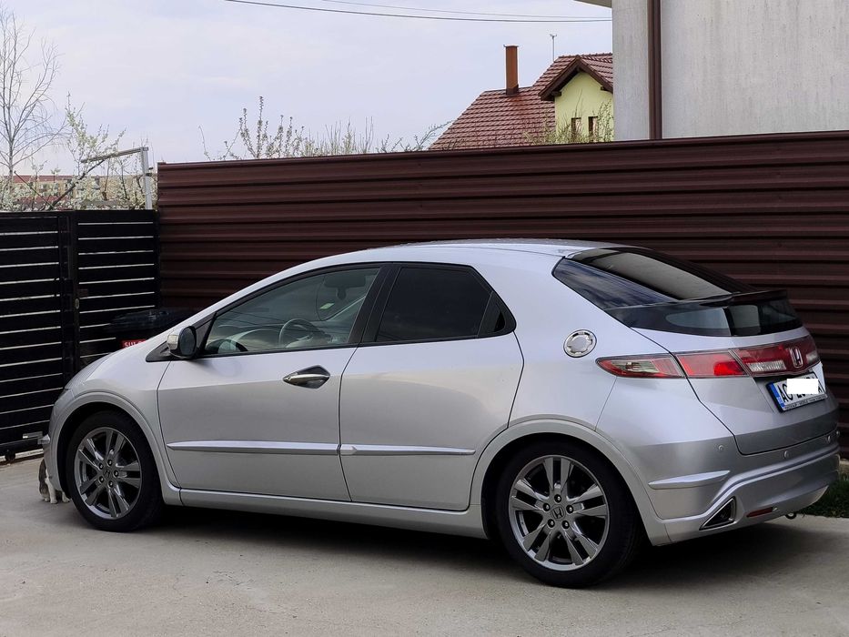 Honda Civic VIII 1.8 140 benzina euro 5 facelift - rezervata