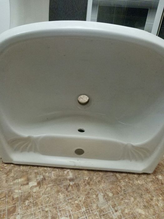 раковина и бидэ отличном