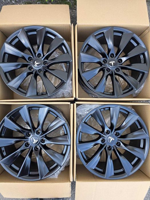 Jante noi R18 5x114.3 Tesla model 3 sau Y