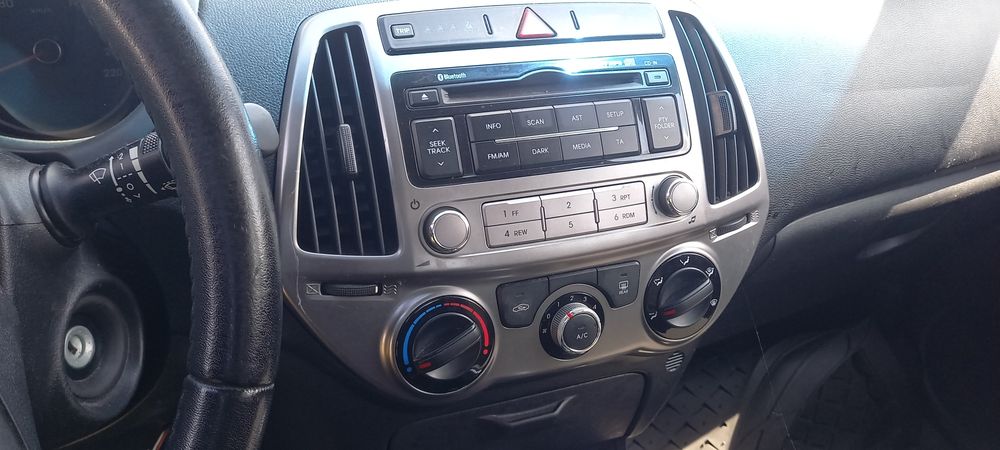 Hyundai i20 1.4 бензин Facelift на части