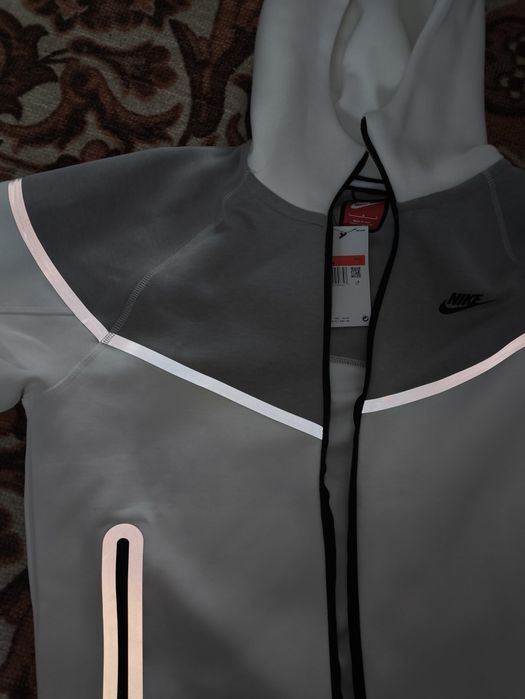 Найк теч флис рефлектив