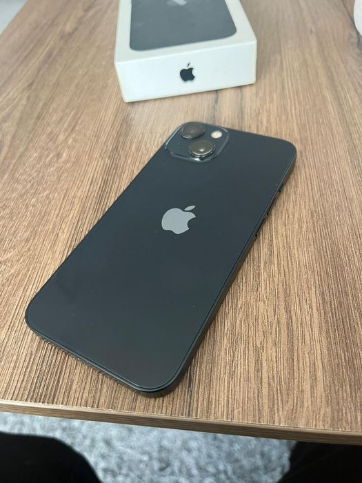 Vând iphone 13 într-o stare buna