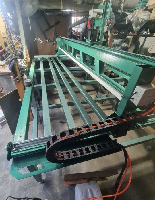 Cnc рутер  2.7x1.8 като нов