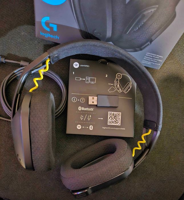 Безжични слушалки Logitech G435