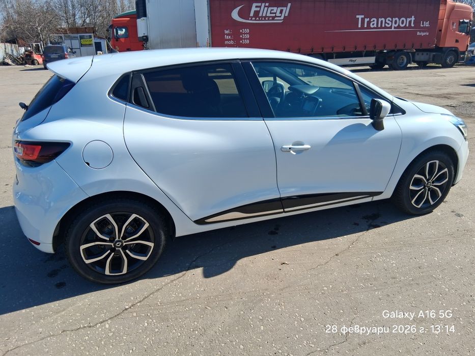 Рено Clio IV .1.2,118hp,автоматик,лед пакет ,задна камера,парктрони