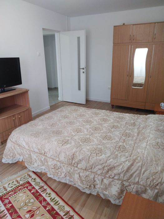 Închiriez garsonieră zona big