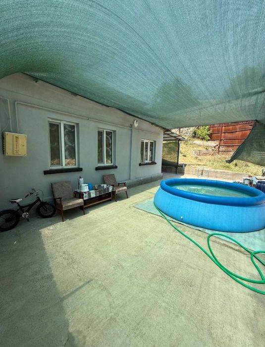 Уй сотилади 500 када