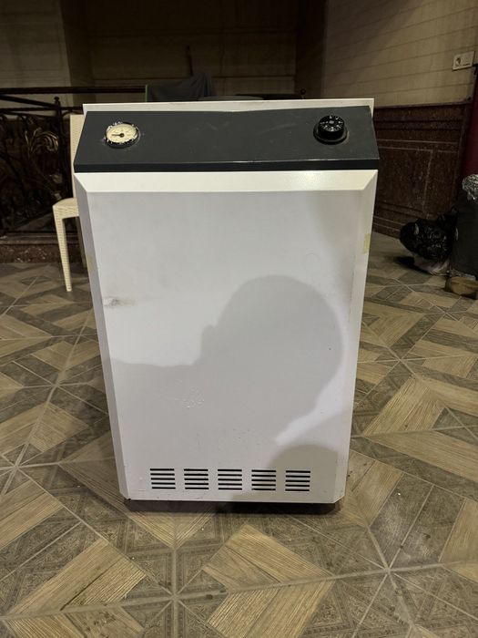 Katyol srochni sotiladi