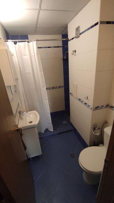 Дава се под наем Тристаен апартамент в София, Център - 70 кв.м за 796.62 € - Снимка #9