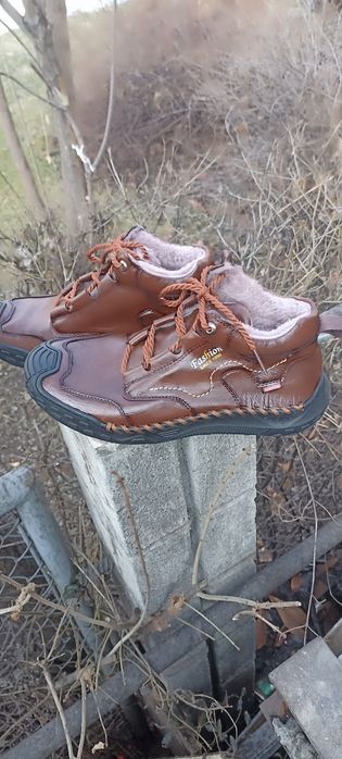Продам полуботинки