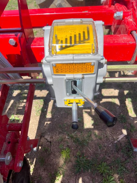 кукурузная сеялка