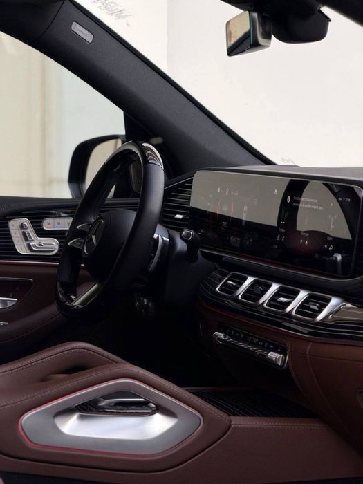 Mercedes-Benz GLS 450 год 2024