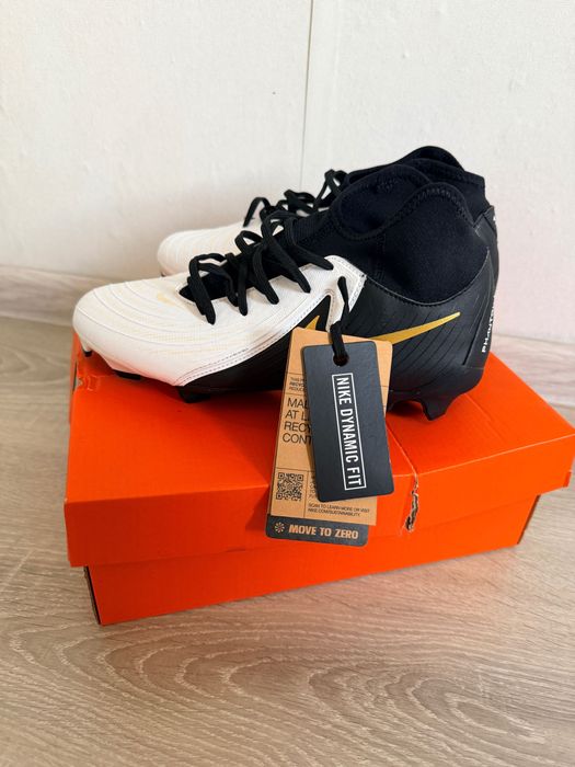 Детски бутонки Nike 38.5 чисто нови