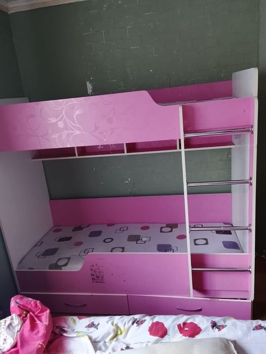 Двухьяростная кровать