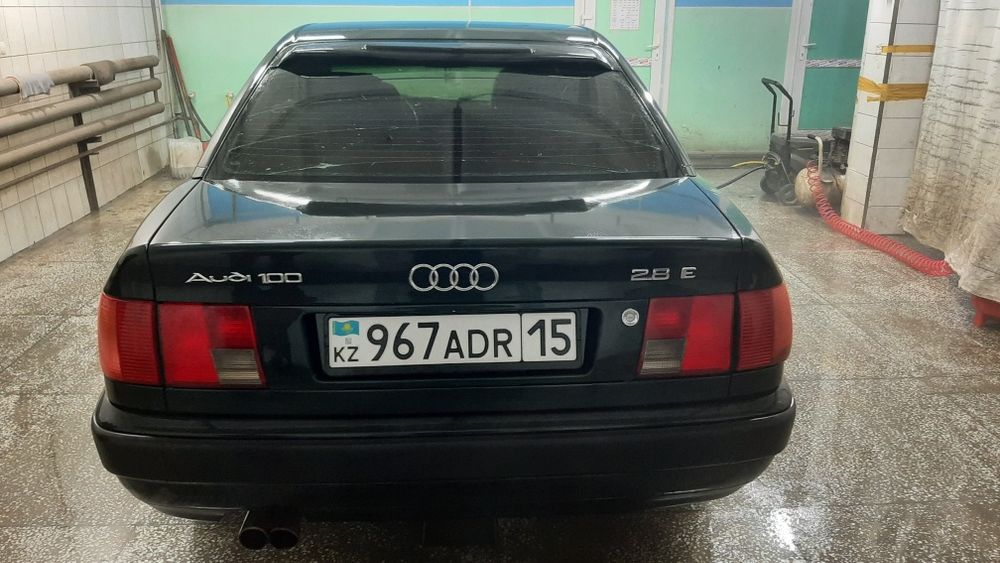 В продаже AUDI 100C4