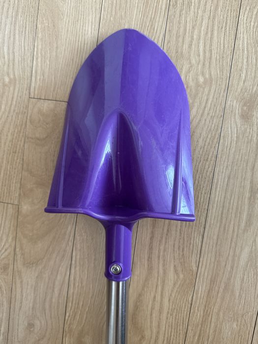 Продам лопату детскую