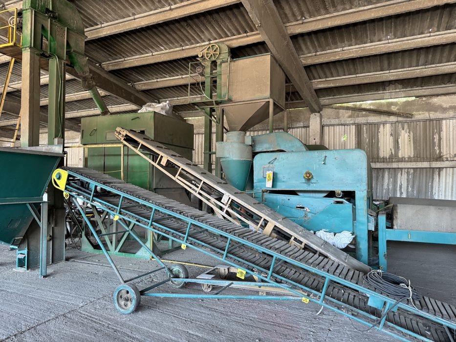 Selector  Cereale  ( tratare si ambalare )