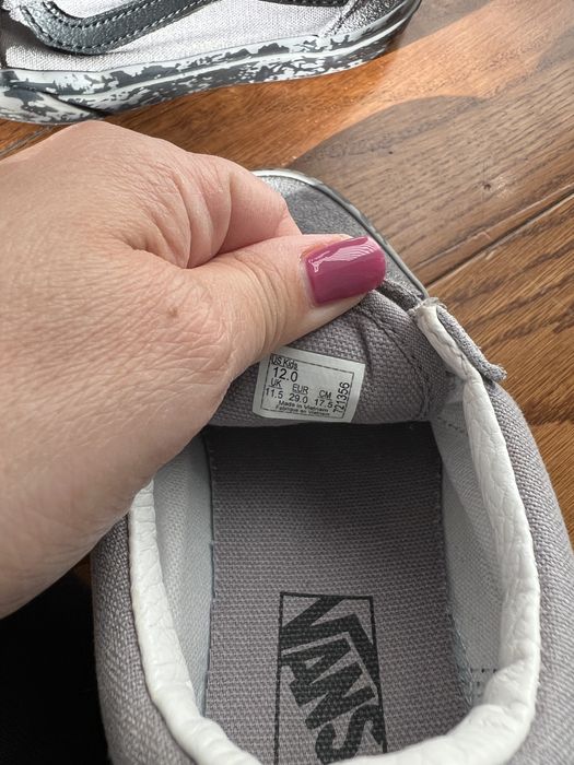 Adidasi Vans marimea 29